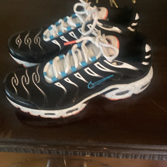 Nike Air Max Plus sneakers 7Y Excellent Condition look at pictures - Picture 2 of 10